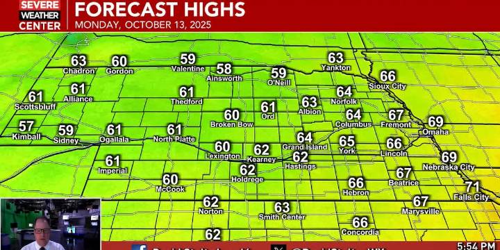A strong cold front brings a dramatic shift in temperatures to start the work week