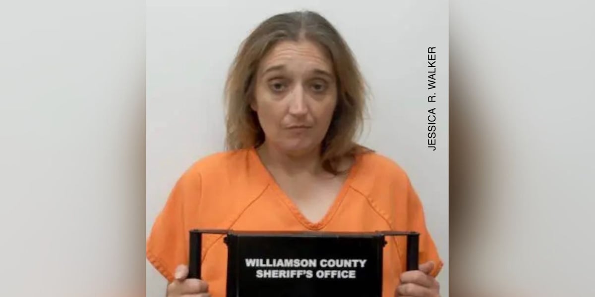 Woman facing mult. charges after Williamson Co. deputies find stolen vehicle