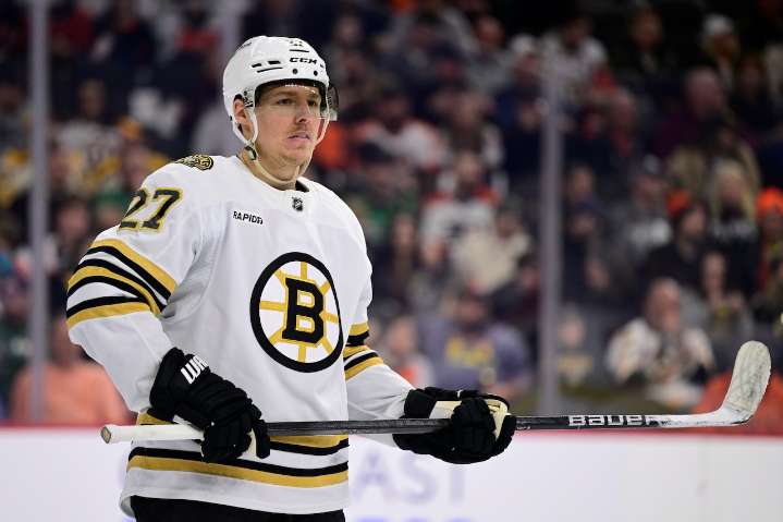 Hampus Lindholm injury: Marco Sturm updates Bruins defenseman's status