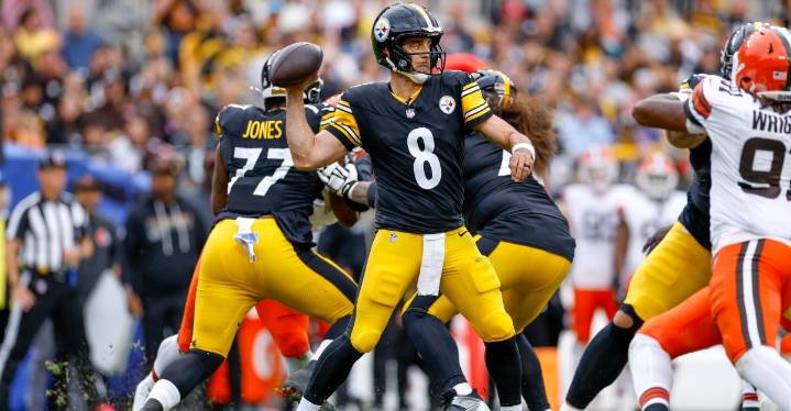Aaron Rodgers praises LT Broderick Jones after blanking Myles Garrett