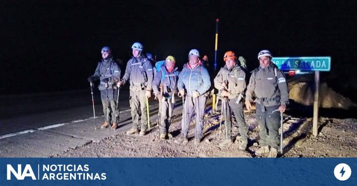 Rescataron a dos andinistas extraviados en Mendoza