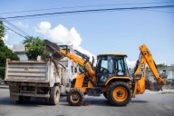 Supervisa Estefanía Mercado labores de descacharrización y desazolve de pozos en la colonia Ejido