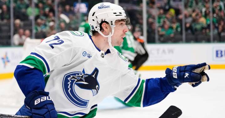 Max Sasson scores last of Vancouver's 3 quick goals, Canucks rally to beat Stars 5