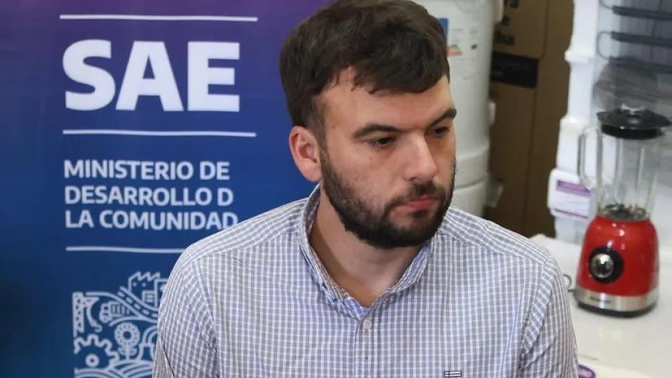 JUAN SORRENTINO Y EL SERVICIO ALIMENTARIO ESCOLAR . "Para nosotros es un placer trabajar con Consejos Escolares como el de Azul", dijo el director de SAE