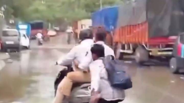Thane: Chaos Erupts As Student Chases Traffic Cops After Helmet Fine; Alleges They Rode Scooter With Unclear Number Plate