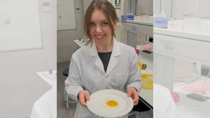 Sofía Álvarez, la sevillana que encontró en Asturias su paraíso y que triunfa en redes con sus recetas sencillas