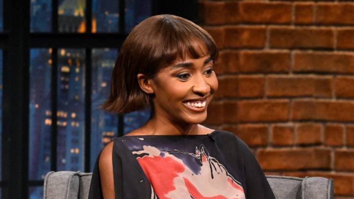 Ayo Edebiri's Micro Bangs & Bob Haircut on Late Night With Seth Meyers