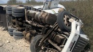 Atención. Vuelca tráiler en la carretera Torreón-Saltillo; reportan tres lesionados