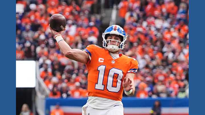 Texans' top-rated defense faces high-scoring Broncos in a crucial matchup