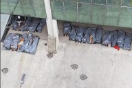 Entre la morgue y la playa: las dos caras de Río tras el shock de la masacre en las favelas