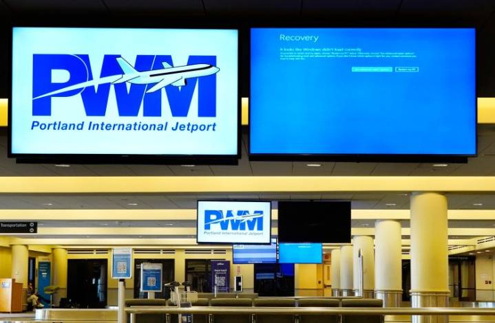 Portland jetport not showing video that blames shutdown on Democrats