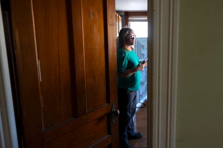 Vermont shelter providers hurry to add beds before the snow falls