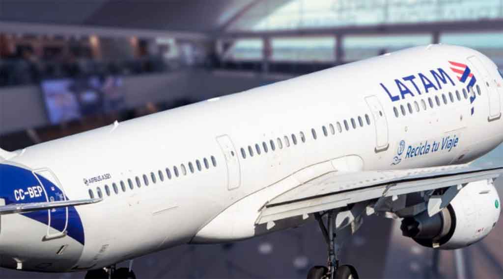 Aerolínea Latam cancela vuelos a Cuba por polémico cobro en Perú