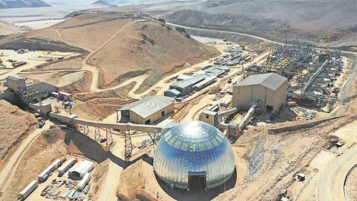 Nuevo auge en la minería chilena: Así impactará Salares Norte en la producción de oro y desarrollo de Atacama
