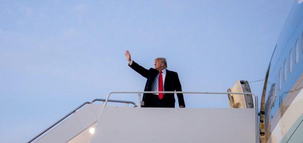 Llegó Trump a Japón; se reunirá con la primer ministra