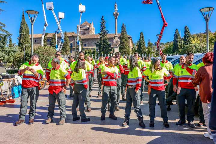 Granada estrena un contrato renovado de conservación de jardines