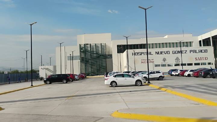 Menor de edad resulta herido en choque de motos; responsable se da a la fuga en Gómez Palacio