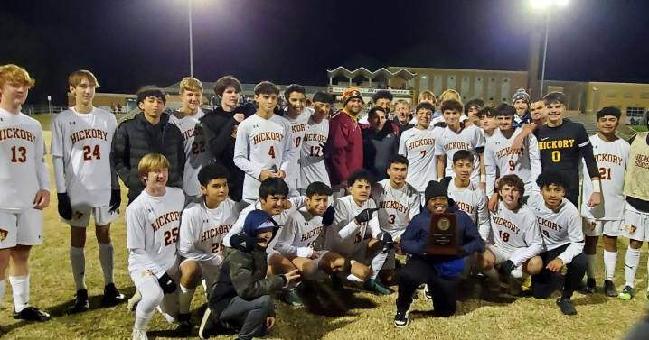 How will the NCHSAA high school playoffs change under North Carolina's new 8 classification system?