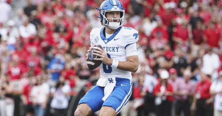 CRAWFORD | Kentucky plays better, Georgia doesn't notice in 35-14 blowout