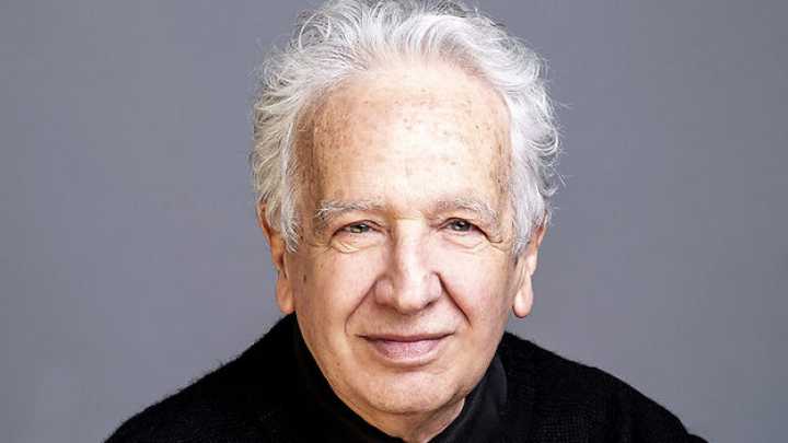 José Carlos Plaza: “Me casé con el teatro y nunca he estado solo; el teatro me mantiene vivo, porque me une a los demás”