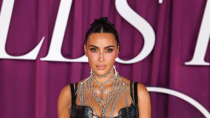 Kim Kardashian Slips Into Another Naomi Campbell