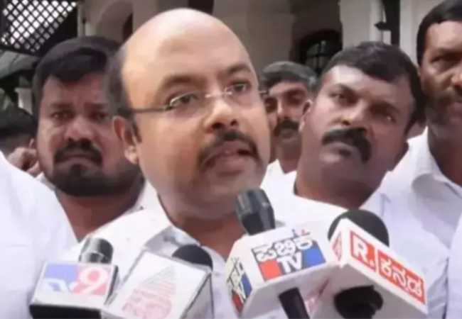 Yathindra Siddaramaiah endorses Satish Jarkiholi as progressive l...