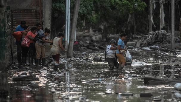 México destinará 10.000 millones de pesos para atender daños tras lluvias catastróficas