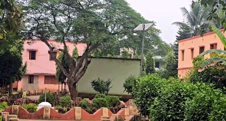 9 Odisha students suspended after ‘liquor pouches found’ in hostel; parents decry action