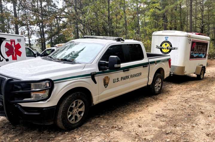 Teen hiker dies in fall near Buffalo National River overlook