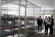 Inside ‘Alligator Alcatraz’: Color-coded uniforms, 5:30 am breakfast and strict rules – Orlando Sentinel