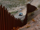 EU fija multa de 5 mil dólares por cruce ilegal, advierte embajada