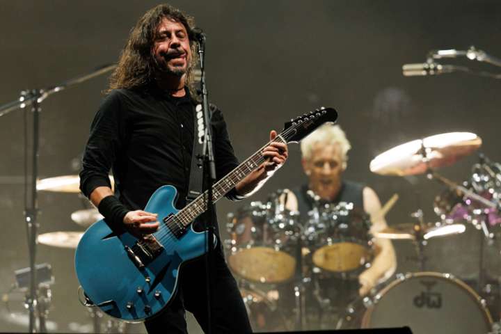 Foo Fighters publica nuevo sencillo 'Asking for a Friend'