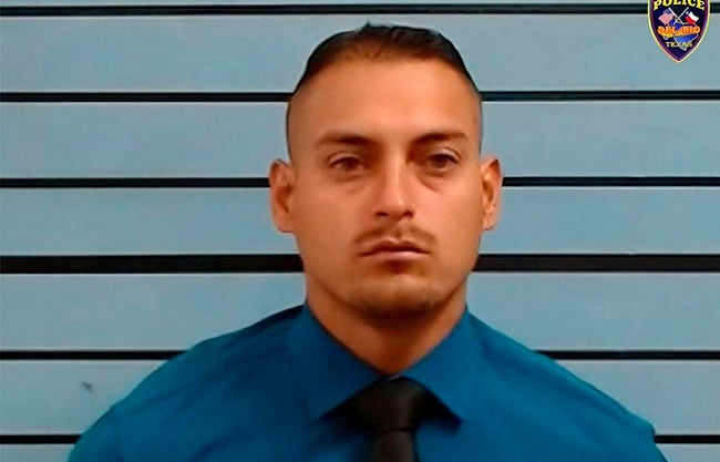 Acusan a policía de Del Río por mantener una relación con una menor de edad