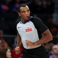 NBA refs to start using headsets on Saturday