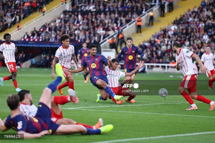 Araújo y Almada impulsan a Barcelona y Atlético en la carrera por LaLiga