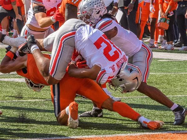 Ohio State turns 3 takeaways into 21 points and beats Illinois