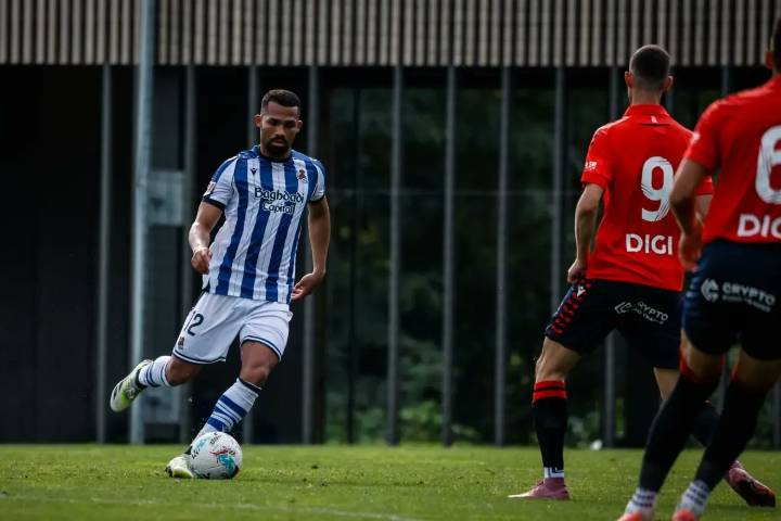 Venezolano Yangel Herrera debutó con la Real Sociedad en un amistoso frente a Osasuna
