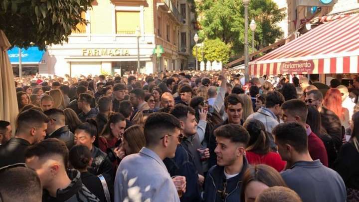 Abierto el plazo para que los hosteleros soliciten la instalación de barras en la calle en Navidad