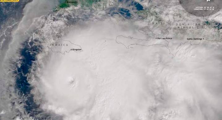 Alerta en Jamaica: ‘Melissa’ toca tierra como huracán categoría 5: será de los impactos ‘más potentes registrados’, advierten