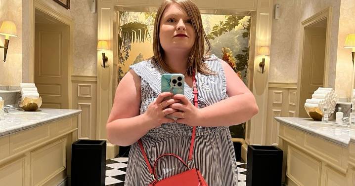 'I quit the gym and lost six stone - dropping a dress size a month'