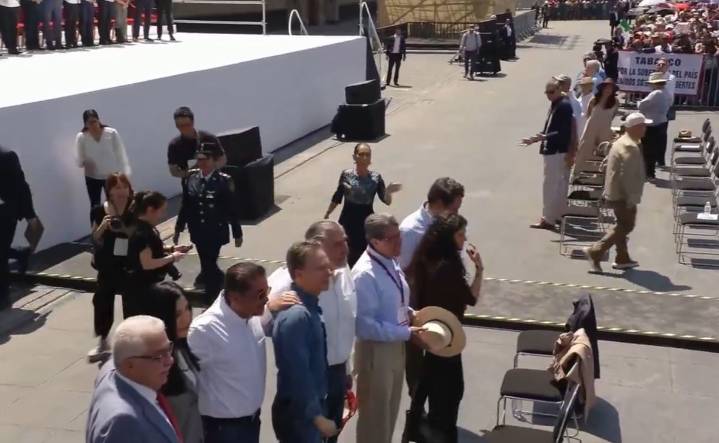 Monreal se dice “encorralado” en el Zócalo tras "desaire” con Sheinbaum en marzo