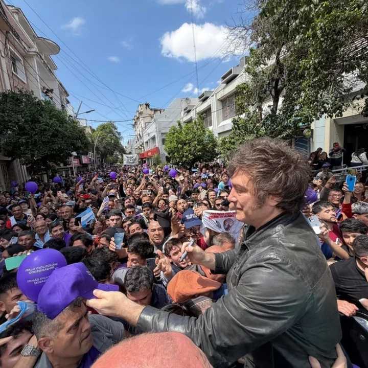 Cierre de campaña: Milei visitará Córdoba, el Gran Buenos Aires y Rosario en busca de oxígeno político