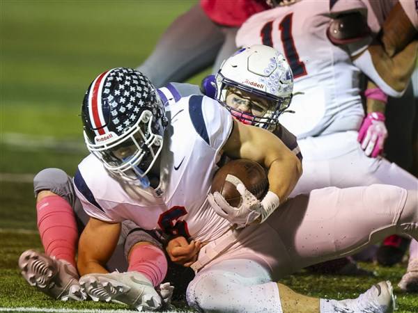 Photo Gallery: Napoleon vs. Fremont Ross high school football