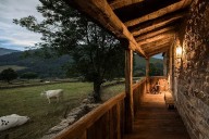 La Cantabria profunda cobra vida en estas cabañas entre ríos y montañas