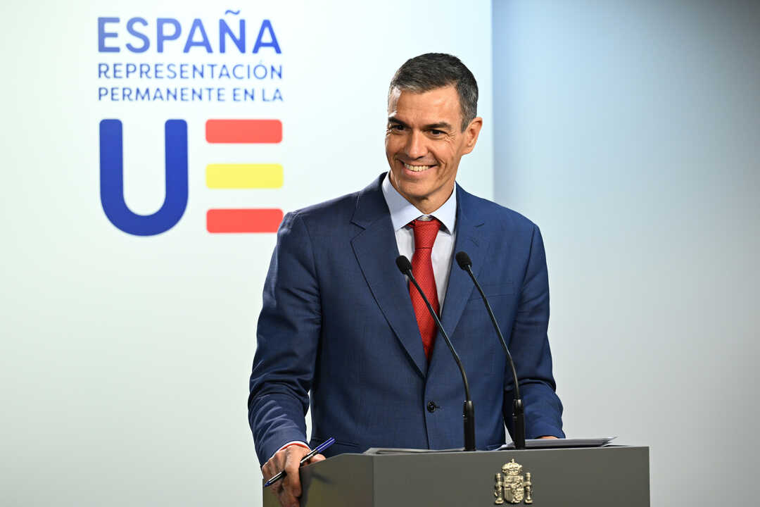Sánchez dice que está cumpliendo con Junts y reitera su reunión con Puigdemont "cuando toque"
