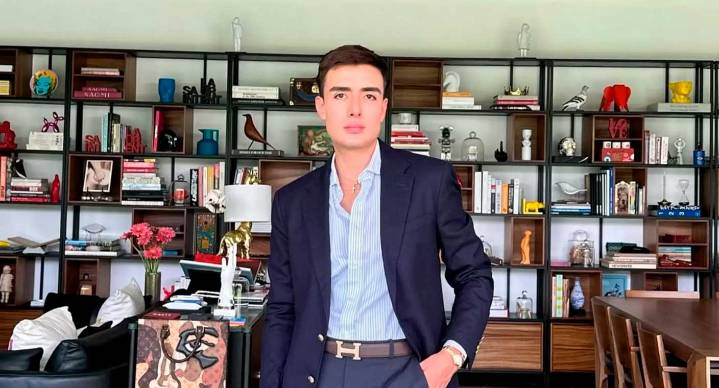 Difunden imágenes de los presuntos asesinos del estilista de artistas, Miguel de la Mora