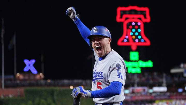 Hernández's homer lifts Ohtani and the Dodgers over the Phillies 5