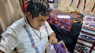 Hombres bordadores de Yucatán reivindican su labor