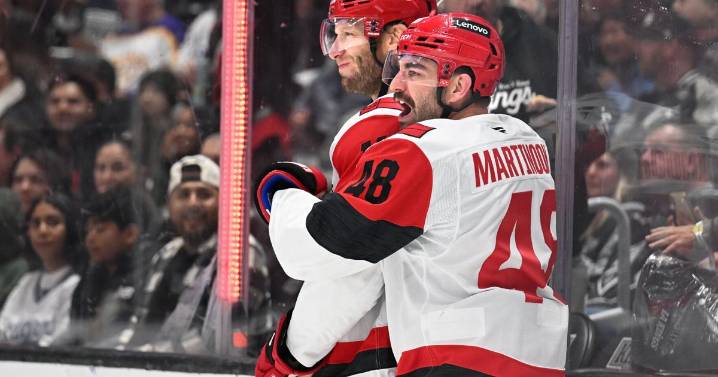 Jarvis scores in OT, Hurricanes recover to beat Kings and stay undefeated