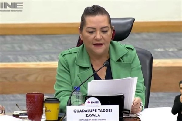Advierten riesgo por investigación a consejeros del INE